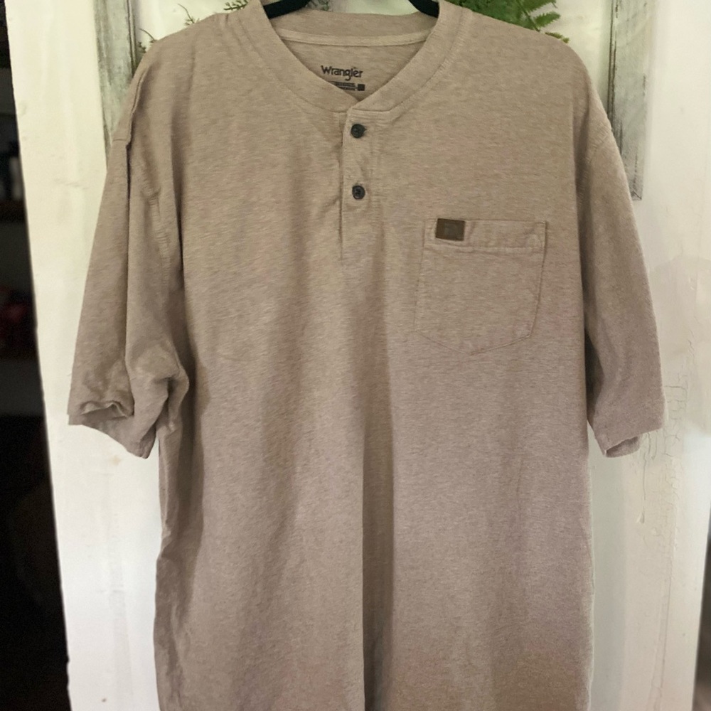 Wrangler Men's Beige Henley Tee